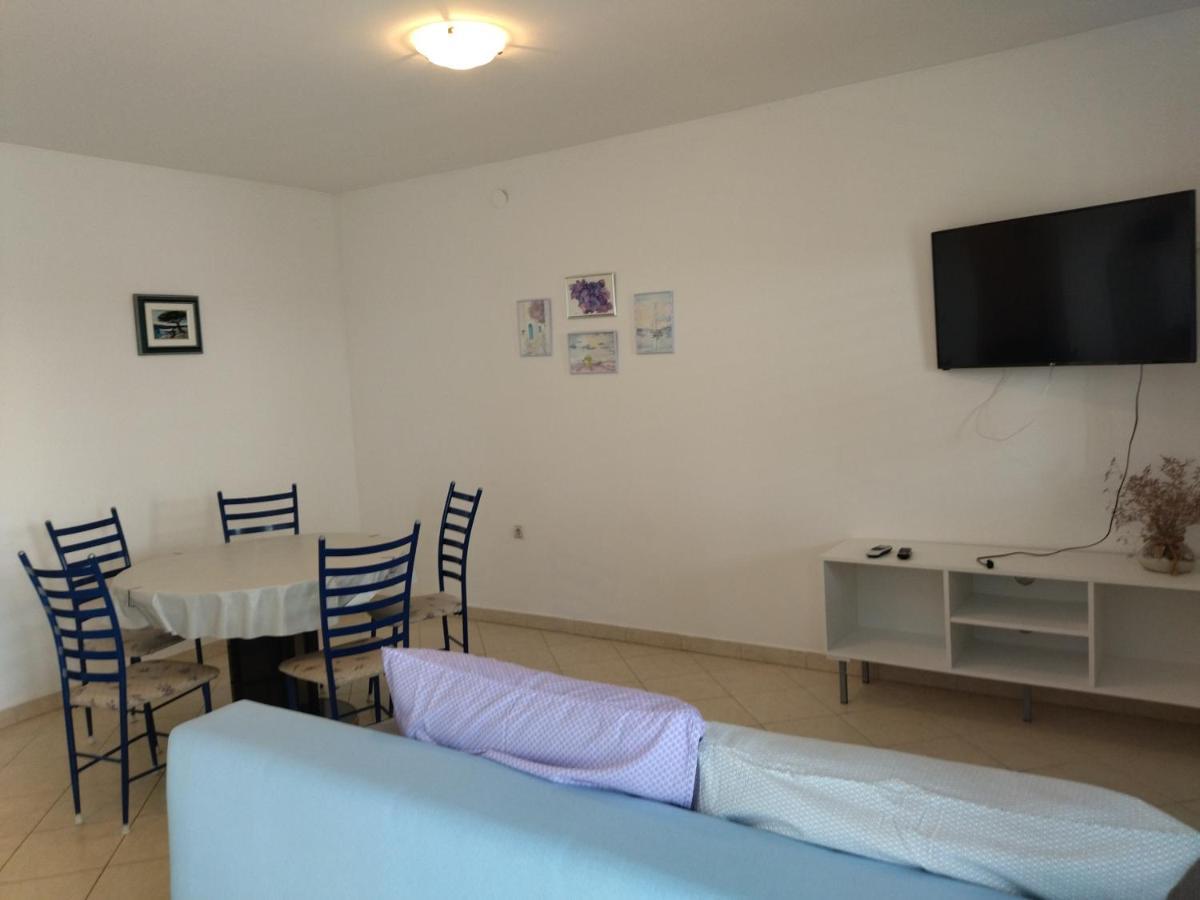 Ferienwohnung Apartman Cemeljic Mandre Exterior foto