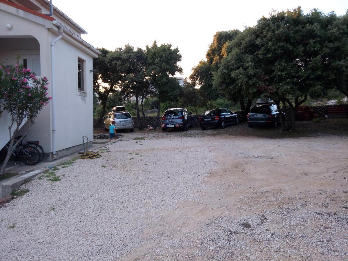 Ferienwohnung Apartman Cemeljic Mandre Exterior foto